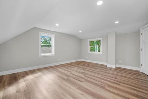 329 E Quincy St, Riverside, IL 60546 photo 25