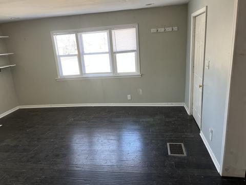 401 E Hill St E, Champaign, IL 61820 photo 8
