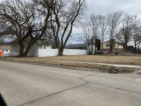 401 E Hill St E, Champaign, IL 61820 photo 2