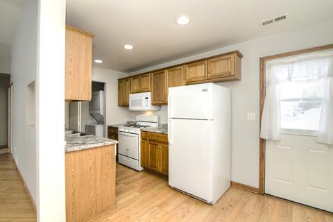 1609 Pleasant Ave, Mchenry, IL 60050 photo 7