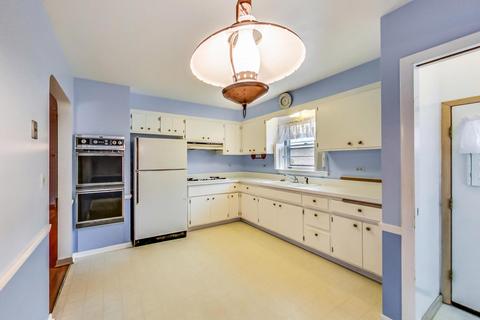 7650 Suffield St, Morton Grove, IL 60053 photo 7