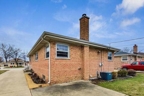 7650 Suffield St, Morton Grove, IL 60053 photo 24