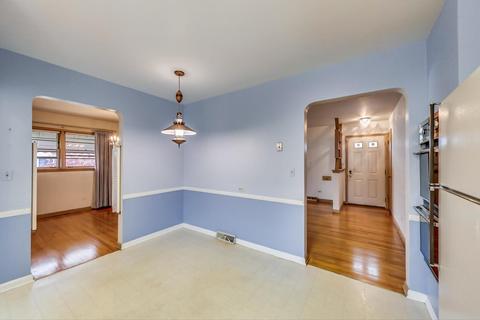 7650 Suffield St, Morton Grove, IL 60053 photo 9