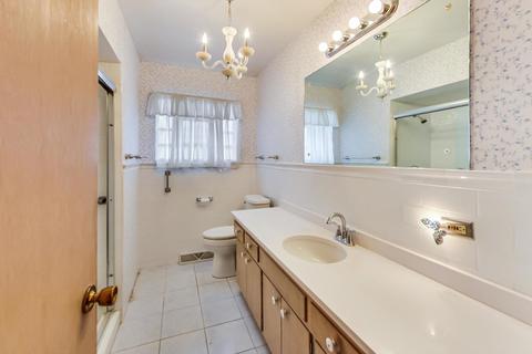7650 Suffield St, Morton Grove, IL 60053 photo 10