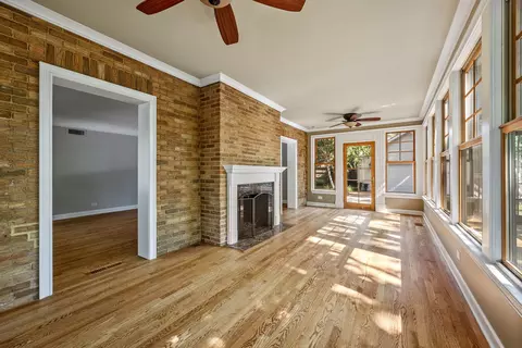 676 Lillie St, Elgin, IL 60120 photo 12