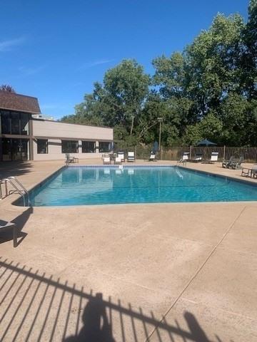 2020 Chestnut Ave #202, Glenview, IL 60025 photo 13