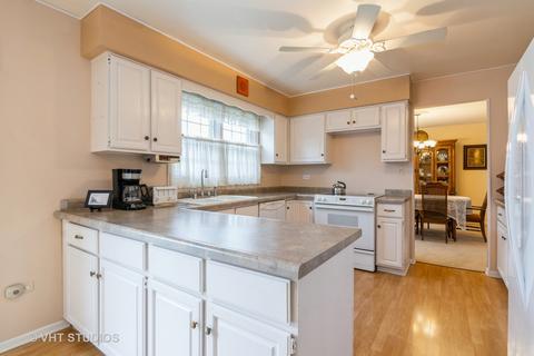 2617 Corinth Rd, Olympia Fields, IL 60461 photo 2