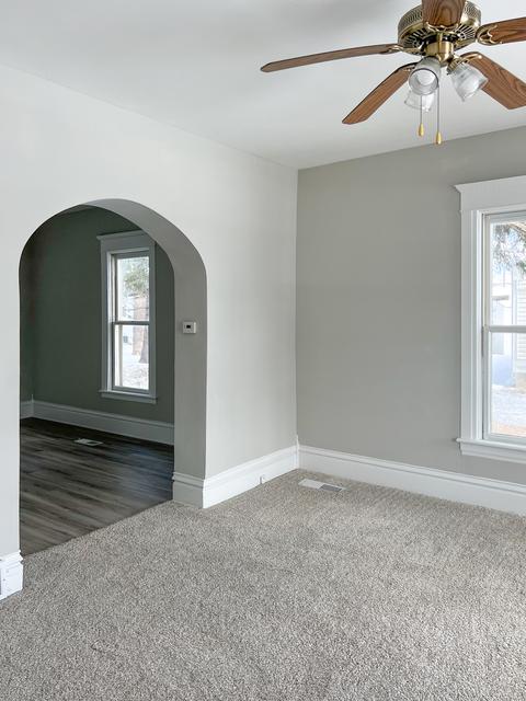 722 E Jackson St, Belvidere, IL 61008 photo 4