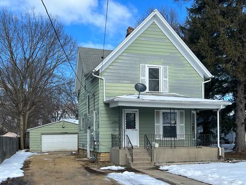 722 E Jackson St, Belvidere, IL 61008 photo 2