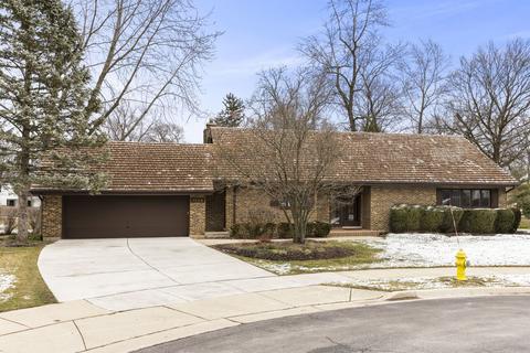 1209 Howard Cir, Wheaton, IL 60187 photo 1