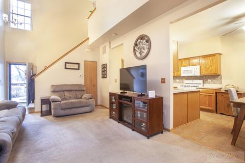2531 Oak Tree Ln, Plainfield, IL 60586 photo 2