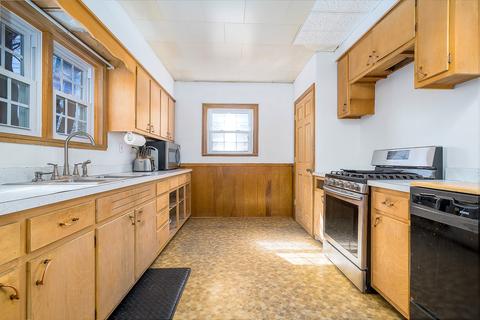925 E 7th St, Lockport, IL 60441 photo 7