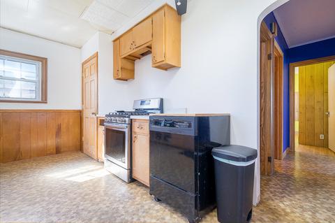 925 E 7th St, Lockport, IL 60441 photo 8
