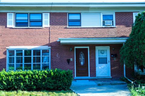 8811 Robin Dr #B, Des Plaines, IL 60016 photo 1