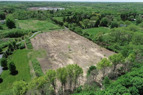 298 Otis Rd, Barrington Hills, IL 60010