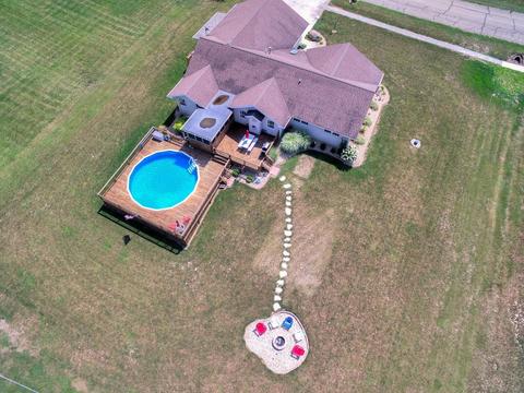 18133 Lakeview Dr, Weldon, IL 61882 photo 54