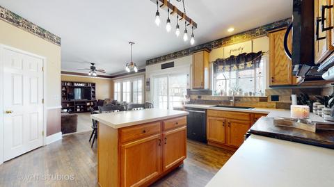 31685 N Pine View Blvd, Lakemoor, IL 60051 photo 8