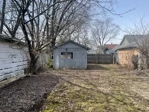 612 Logan Ave, Elgin, IL 60120 photo 3