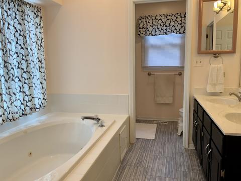 250 Knoll St, Wheaton, IL 60187 photo 15