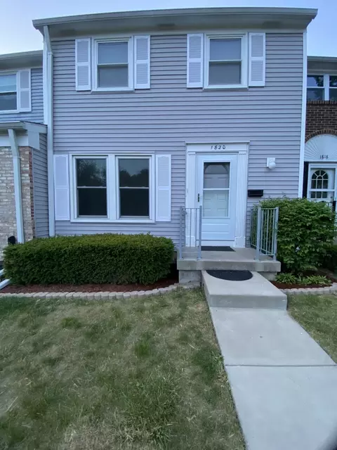 1820 Fenwick Ct, Schaumburg, IL 60194