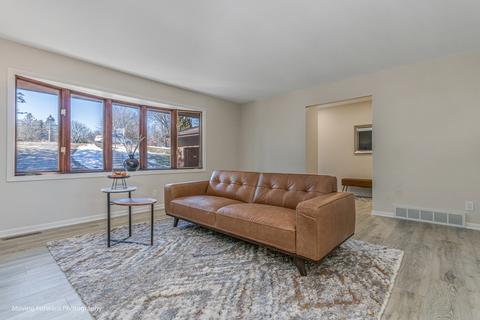728 Hillside Ct, Algonquin, IL 60102 photo 4