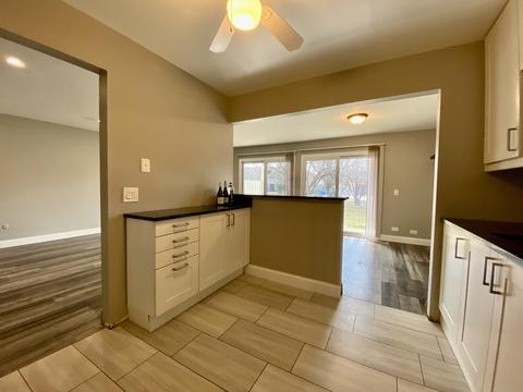 1115 Scanlon Dr #B1, Wheeling, IL 60090 photo 4