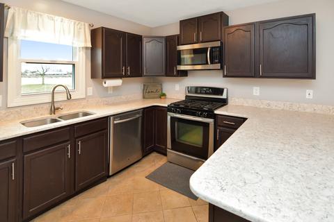 1238 Beacon Hill Ct, Normal, IL 61761 photo 9