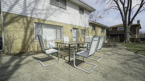 905 Rose Ln, Wheeling, IL 60090 photo 18