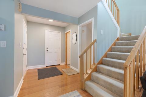729 Ascot Ct, Hoffman Estates, IL 60169 photo 3