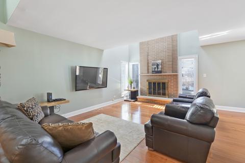 729 Ascot Ct, Hoffman Estates, IL 60169 photo 4