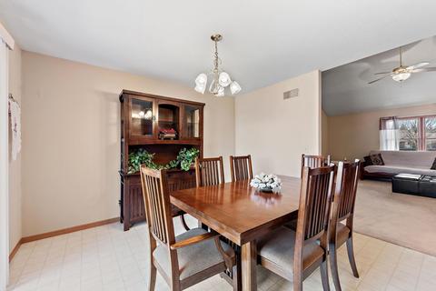 184 E First St, Manteno, IL 60950 photo 11