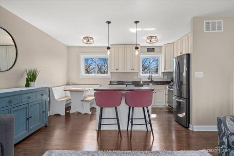 3095 Fox Hill Rd, Aurora, IL 60504 photo 7