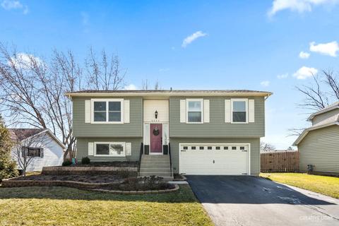 3095 Fox Hill Rd, Aurora, IL 60504 photo 1