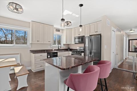 3095 Fox Hill Rd, Aurora, IL 60504 photo 9