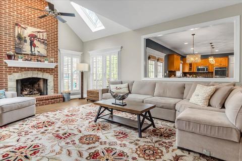 3807 Looking Post Ct, Naperville, IL 60564 photo 9
