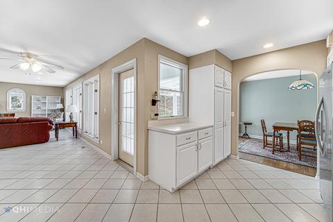 907 Glendale Rd, Glenview, IL 60025 photo 11