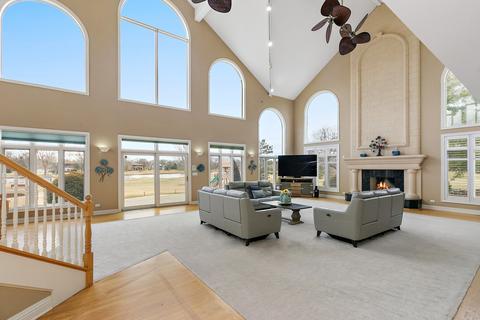 741 Braintree Ln, Bartlett, IL 60103 photo 13