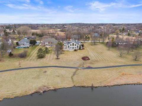 741 Braintree Ln, Bartlett, IL 60103 photo 71