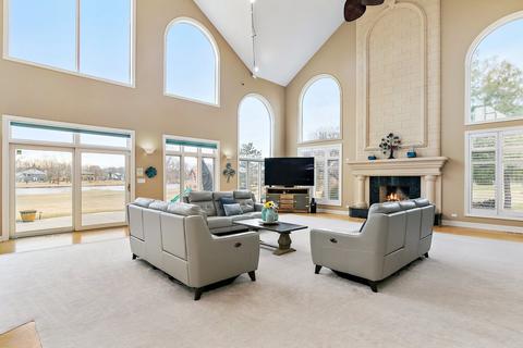 741 Braintree Ln, Bartlett, IL 60103 photo 16