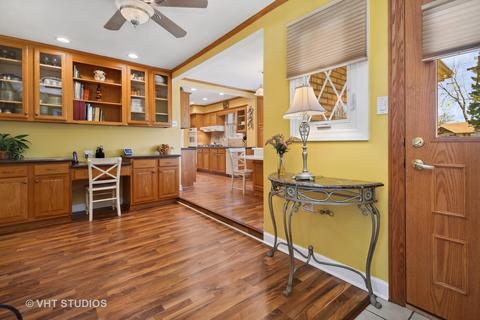 2703 Eisenhower Dr, Des Plaines, IL 60018 photo 10