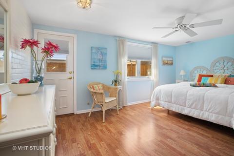 2703 Eisenhower Dr, Des Plaines, IL 60018 photo 11