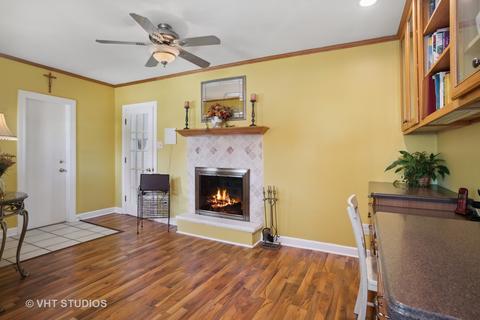 2703 Eisenhower Dr, Des Plaines, IL 60018 photo 9