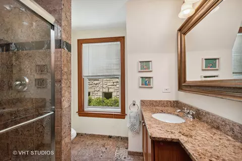 1101 Forest Ave, Evanston, IL 60202 photo 46