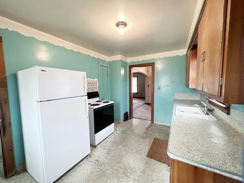 627 Illinois Ave, Elgin, IL 60120 photo 5