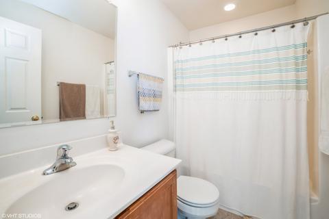 3047 Marion St, Elgin, IL 60124 photo 11