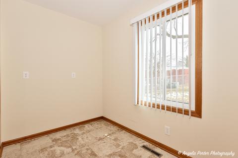 1008 Hampton Ct, Mchenry, IL 60050 photo 19