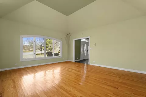 2451 Glen Eagles Dr, Olympia Fields, IL 60461 photo 4