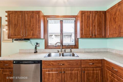14541 Kolin Ave, Midlothian, IL 60445 photo 5