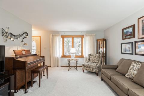 14541 Kolin Ave, Midlothian, IL 60445 photo 3
