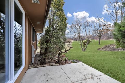 1198 Waltham Ln, Bartlett, IL 60103 photo 40
